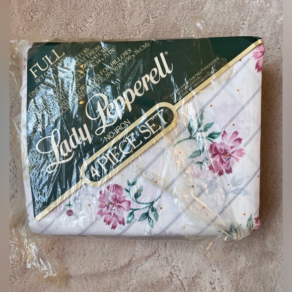 Vintage Lady Pepperell 4 Piece Set Full Size Sheet Set - Picture 1 of 3